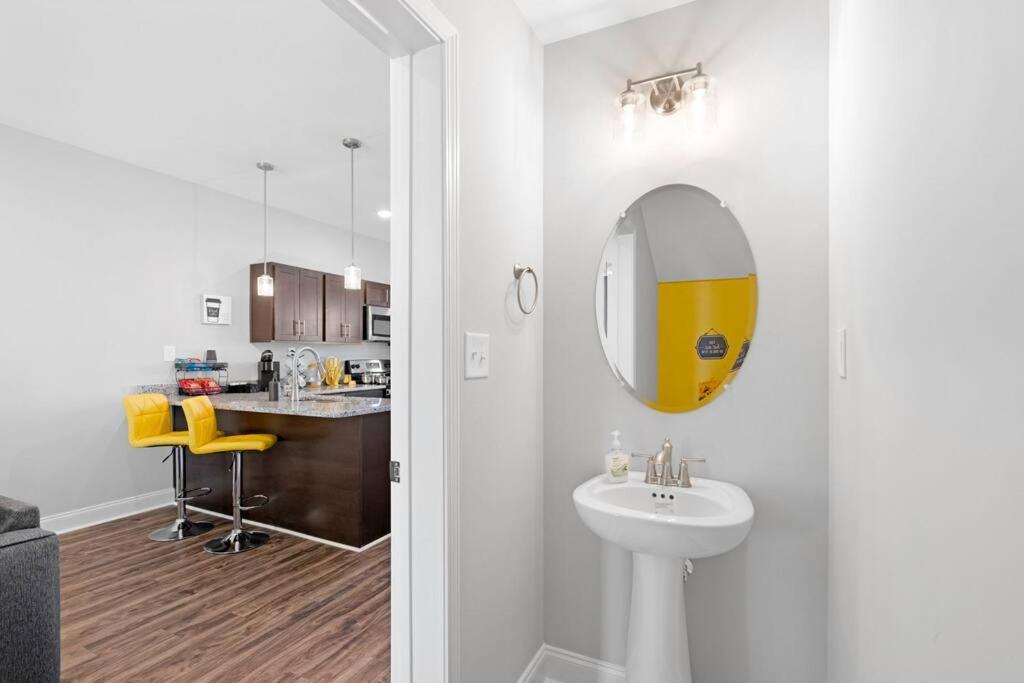 Make Lemonade In Luxury W King Bed And Free Parking Plus 40 Minutes To Nashville Кларксвилл Экстерьер фото
